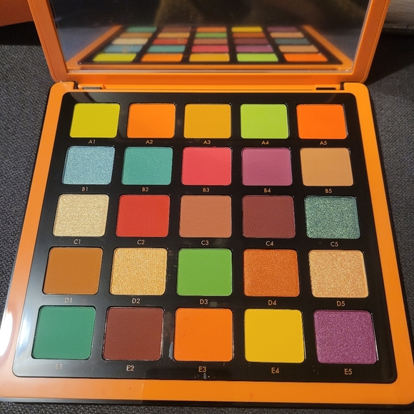 ABH Norvina palette